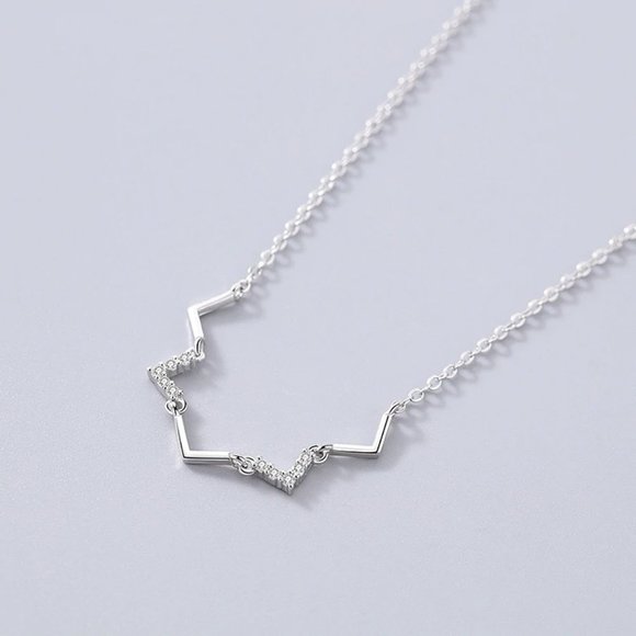 NEW 925 Sterling Silver Diamond Wave Necklace - Picture 2 of 12